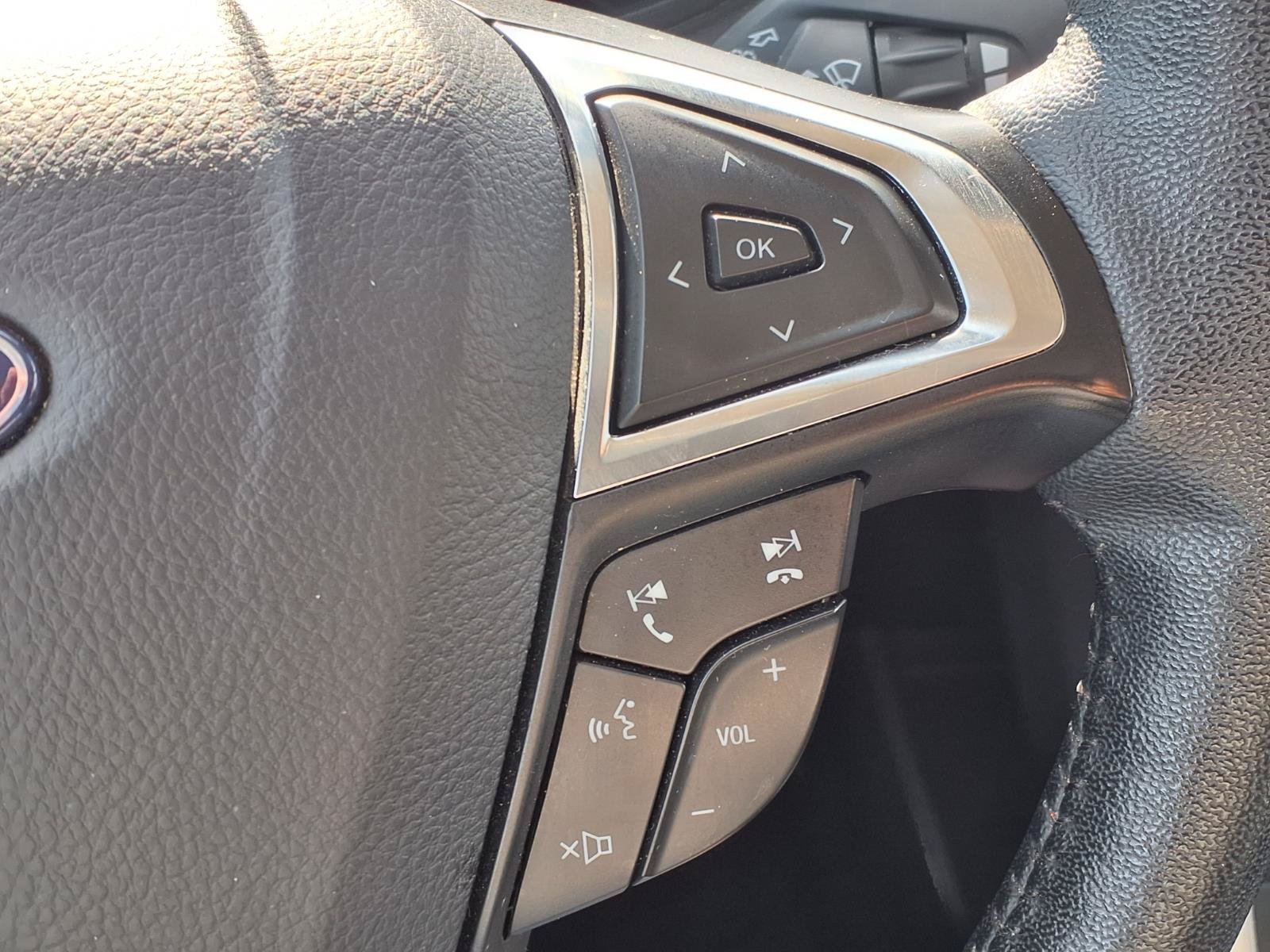 Used 2024 Ford Edge SEL AWD/4WD image 17