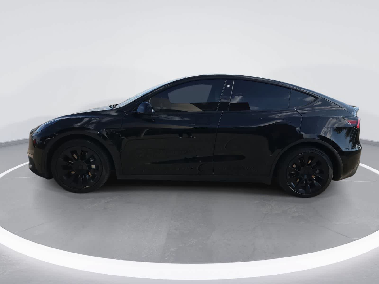 Used 2023 Tesla Model Y Long Range AWD/4WD image 5