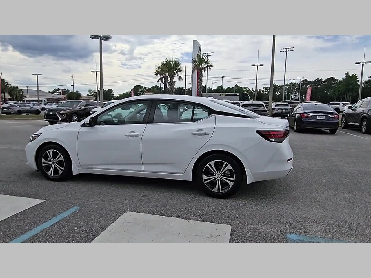 Used 2021 Nissan Sentra SV FWD image 26