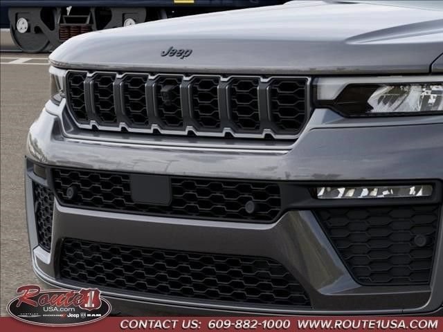New 2026 Jeep Grand Cherokee L Limited Reserve AWD/4WD image 12