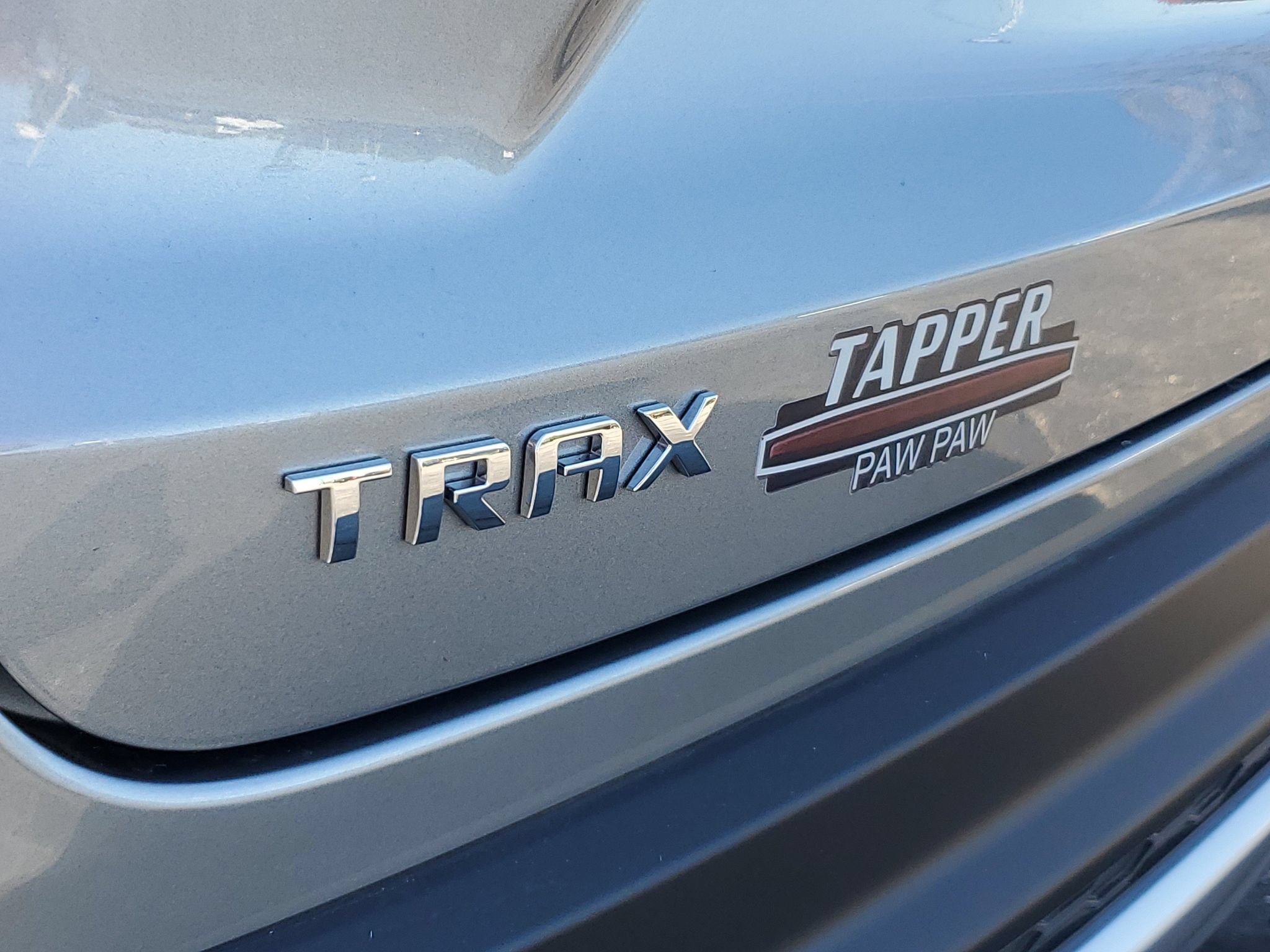 Used 2025 Chevrolet Trax LT FWD image 7