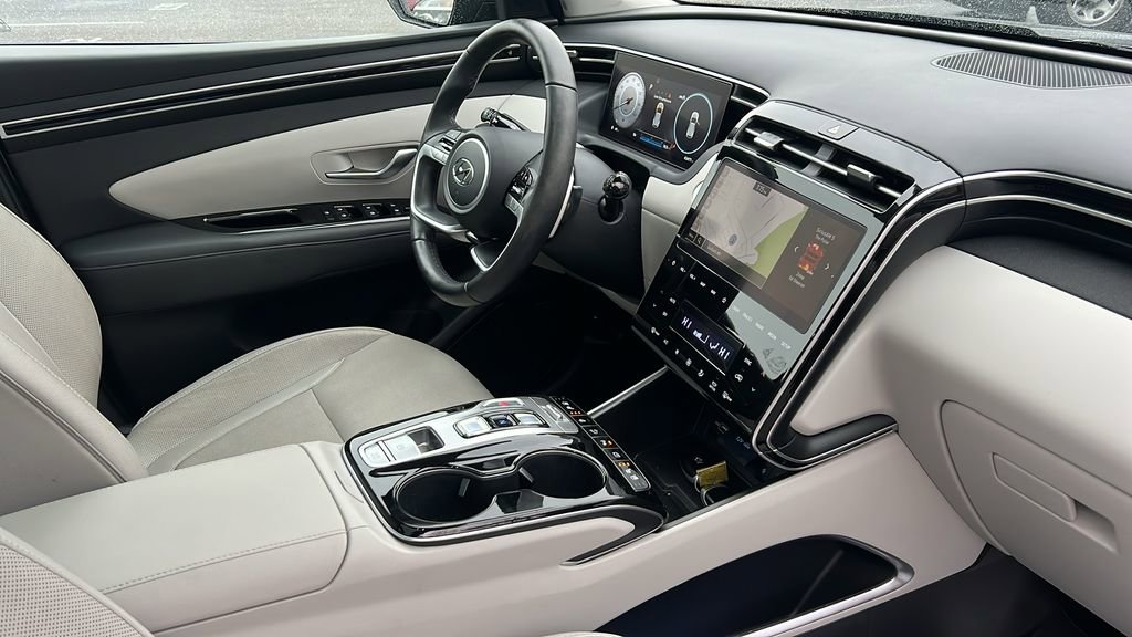 Used 2023 Hyundai Tucson Limited image 12