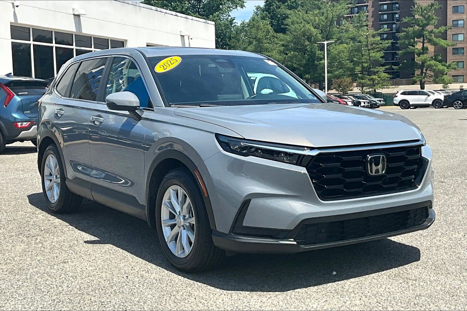 Used 2025 Honda CR-V EX-L image 11