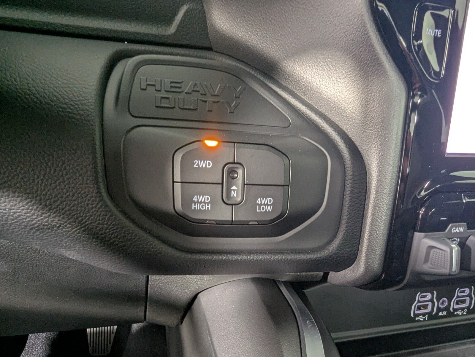 New 2026 RAM 2500 Big Horn AWD/4WD image 25