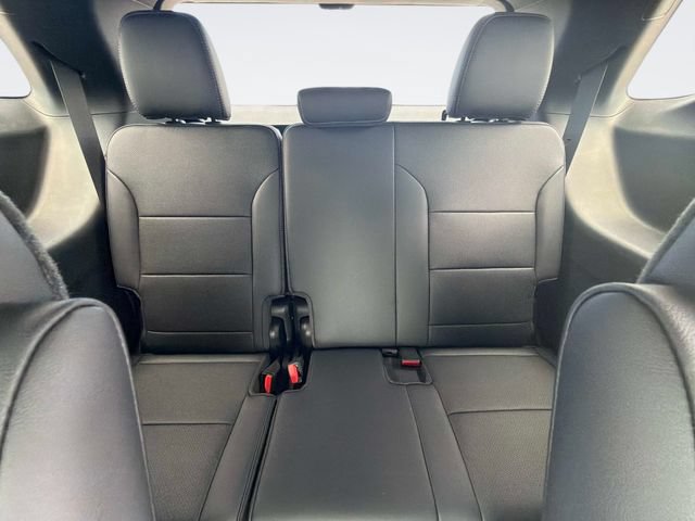 New 2026 Chevrolet Traverse High Country w/ LPO, Floor Liner Package AWD/4WD image 17