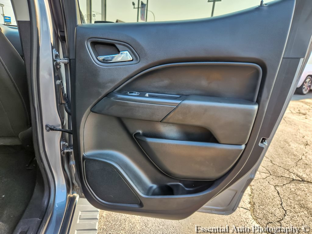 Used 2018 Chevrolet Colorado LT w/ LT Convenience Package RWD image 19