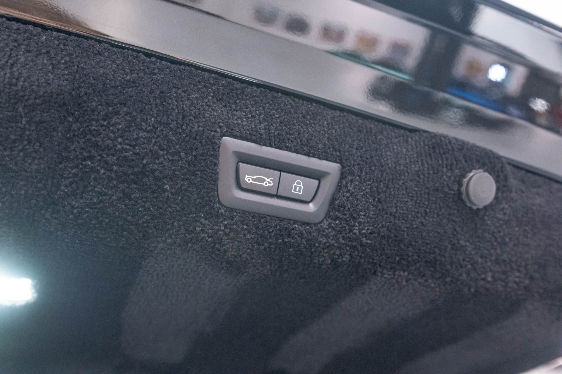 Used 2024 Rolls-Royce Phantom Sedan w/ The Phantom Package RWD image 67