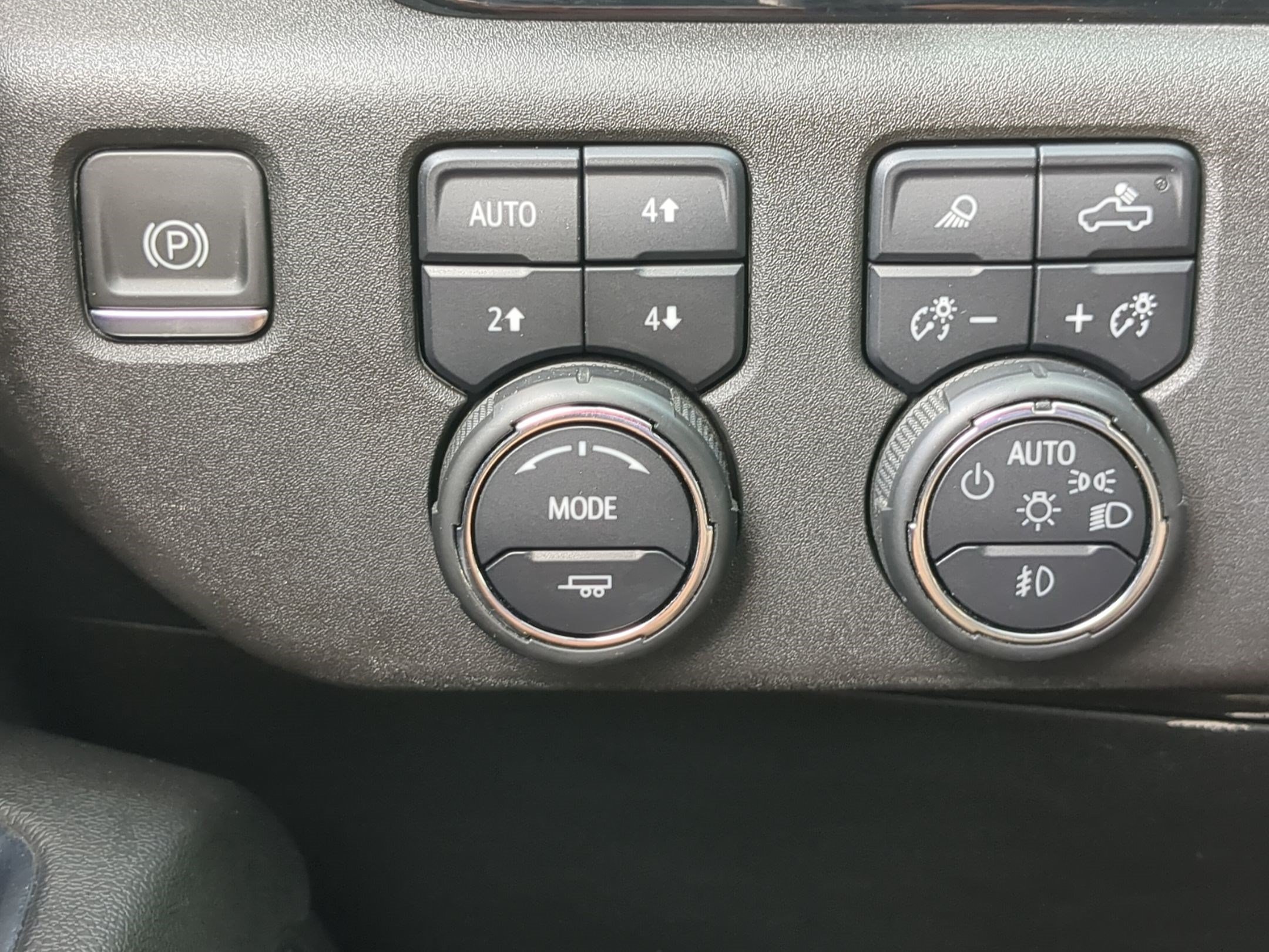 Used 2023 Chevrolet Silverado 1500 High Country w/ Technology Package AWD/4WD image 20