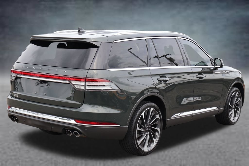Used 2023 Lincoln Aviator Reserve w/ Equipment Group 201A AWD/4WD image 3