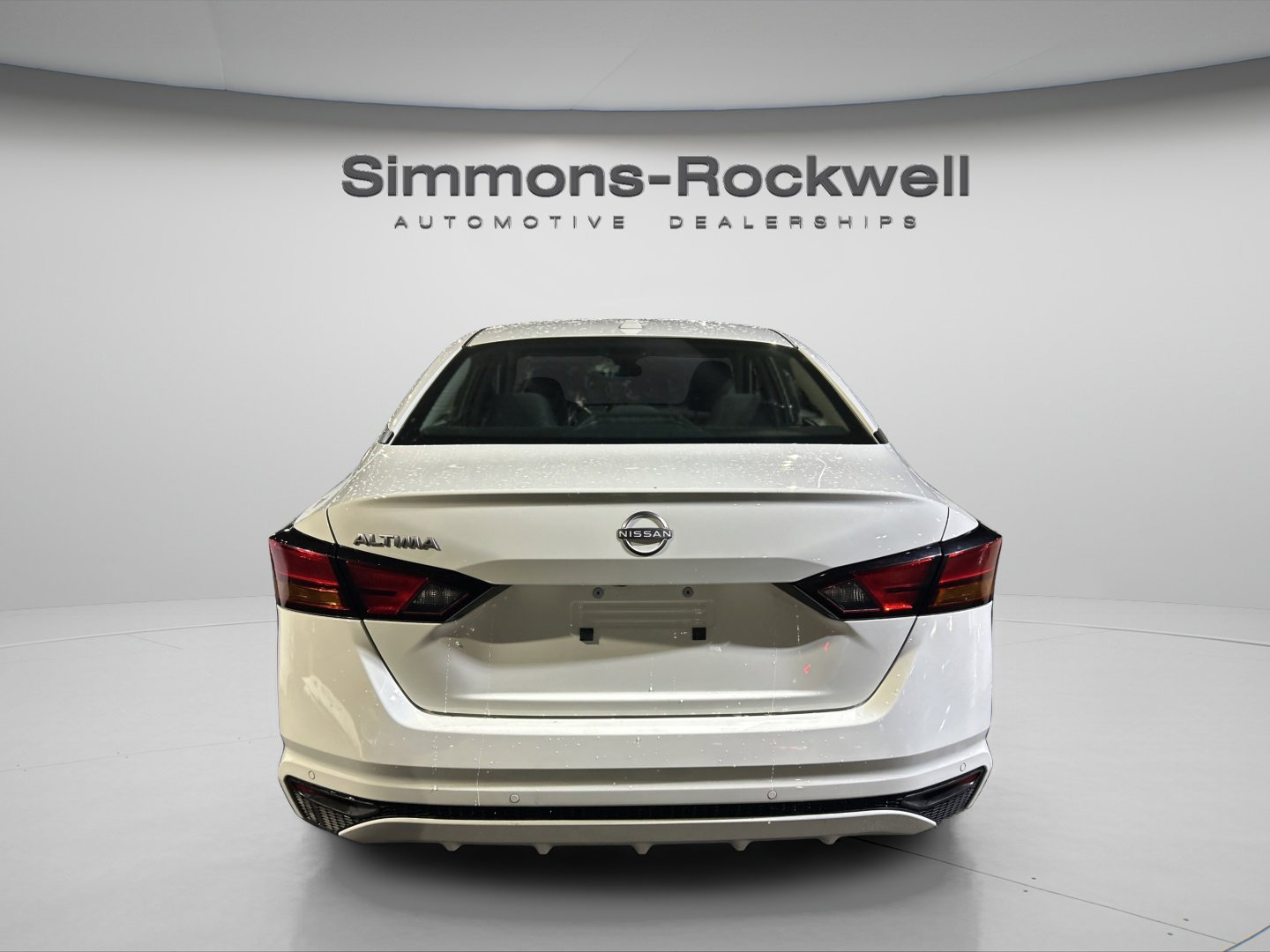 Used 2025 Nissan Altima 2.5 SV FWD image 7