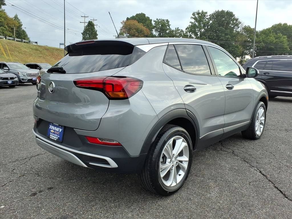 Used 2023 Buick Encore GX Preferred w/ Cold Weather Comfort Package FWD image 3