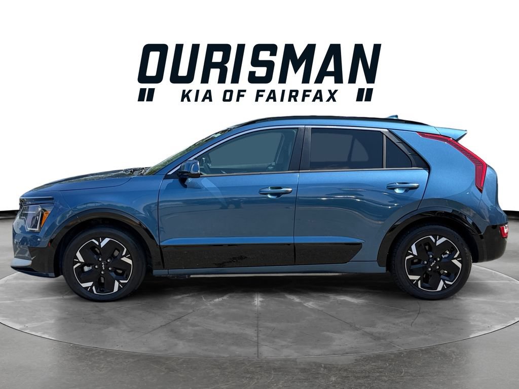 Certified 2023 Kia Niro Wave w/ Wave Preserve Package FWD image 3