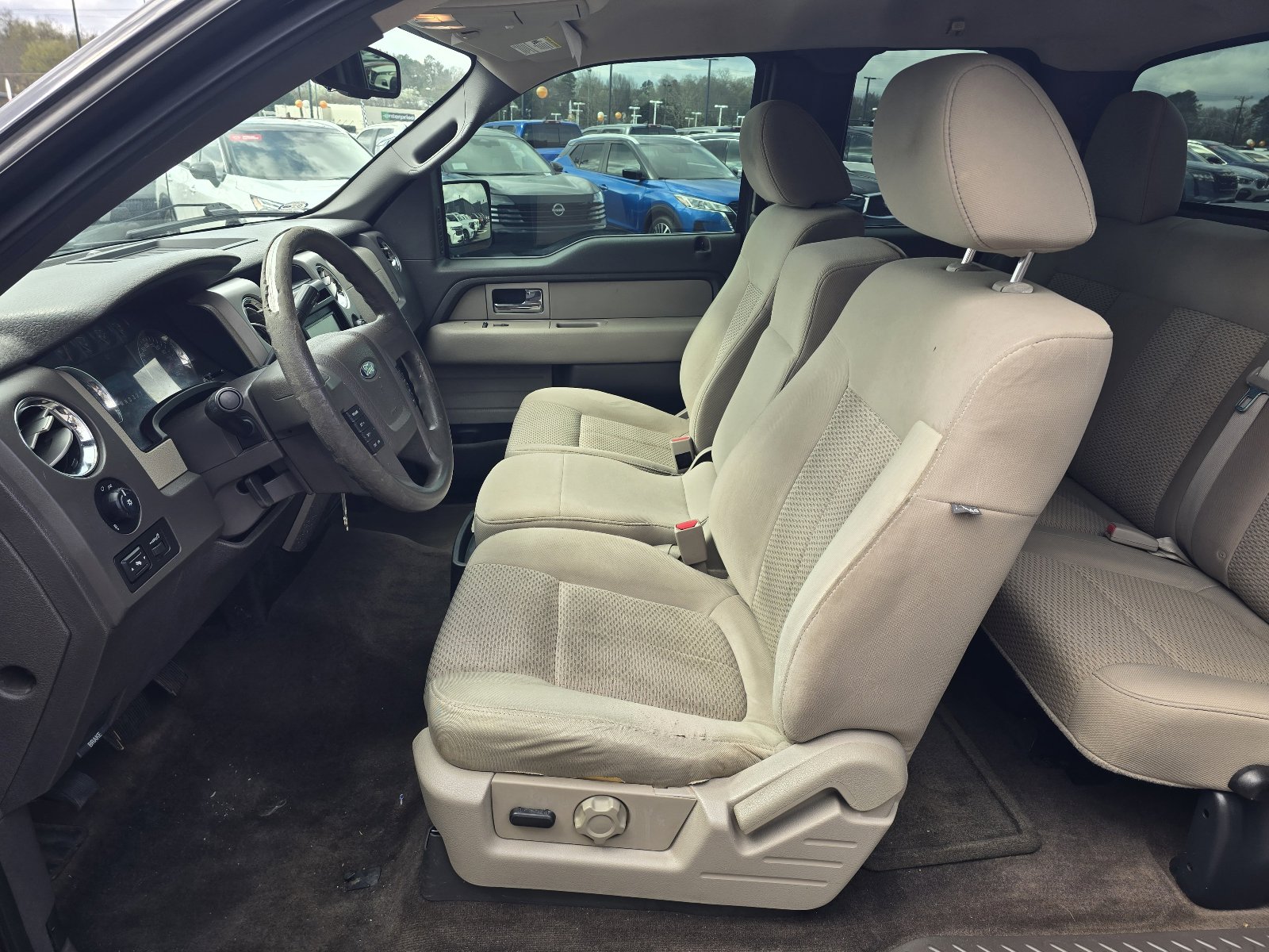 Used 2010 Ford F150 XLT image 9