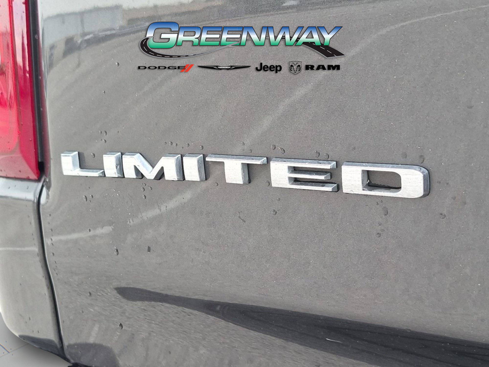 Used 2022 RAM 1500 Limited w/ Body Color Bumper Group AWD/4WD image 31