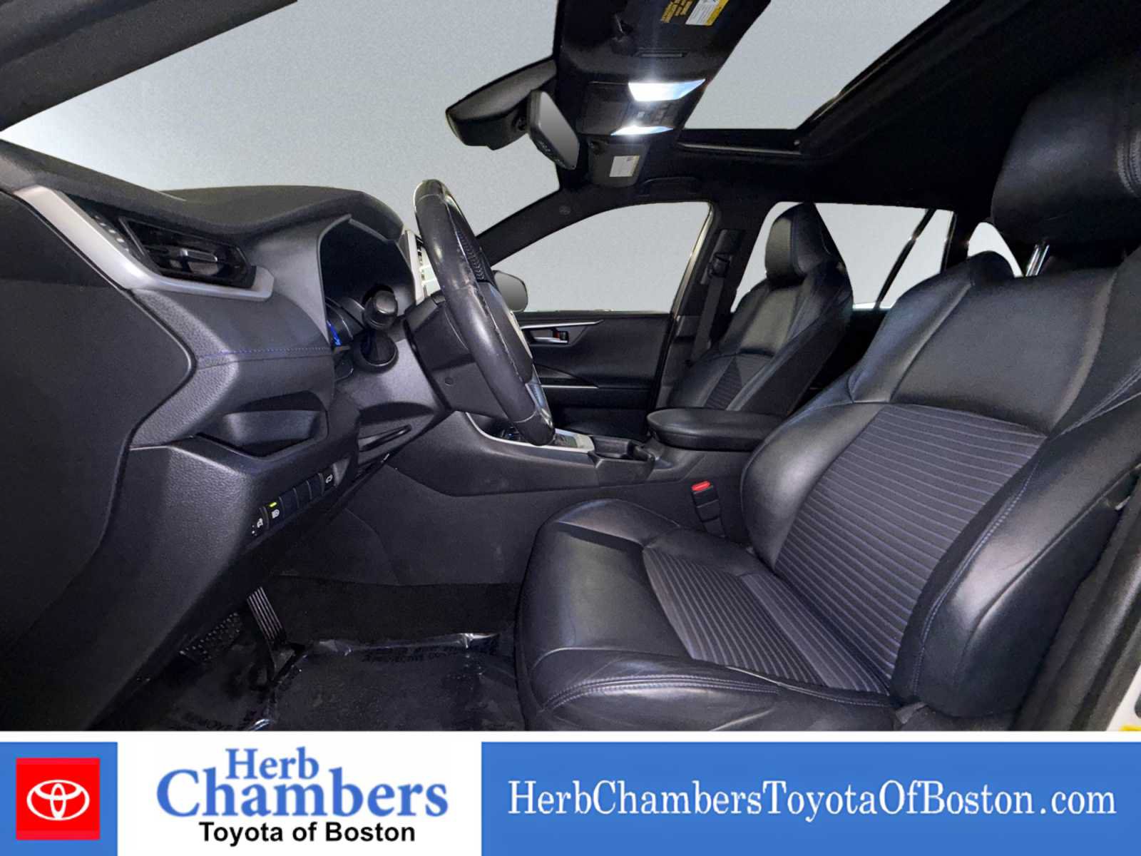 Used 2020 Toyota RAV4 XSE w/ All Weather Liner Package AWD/4WD image 12