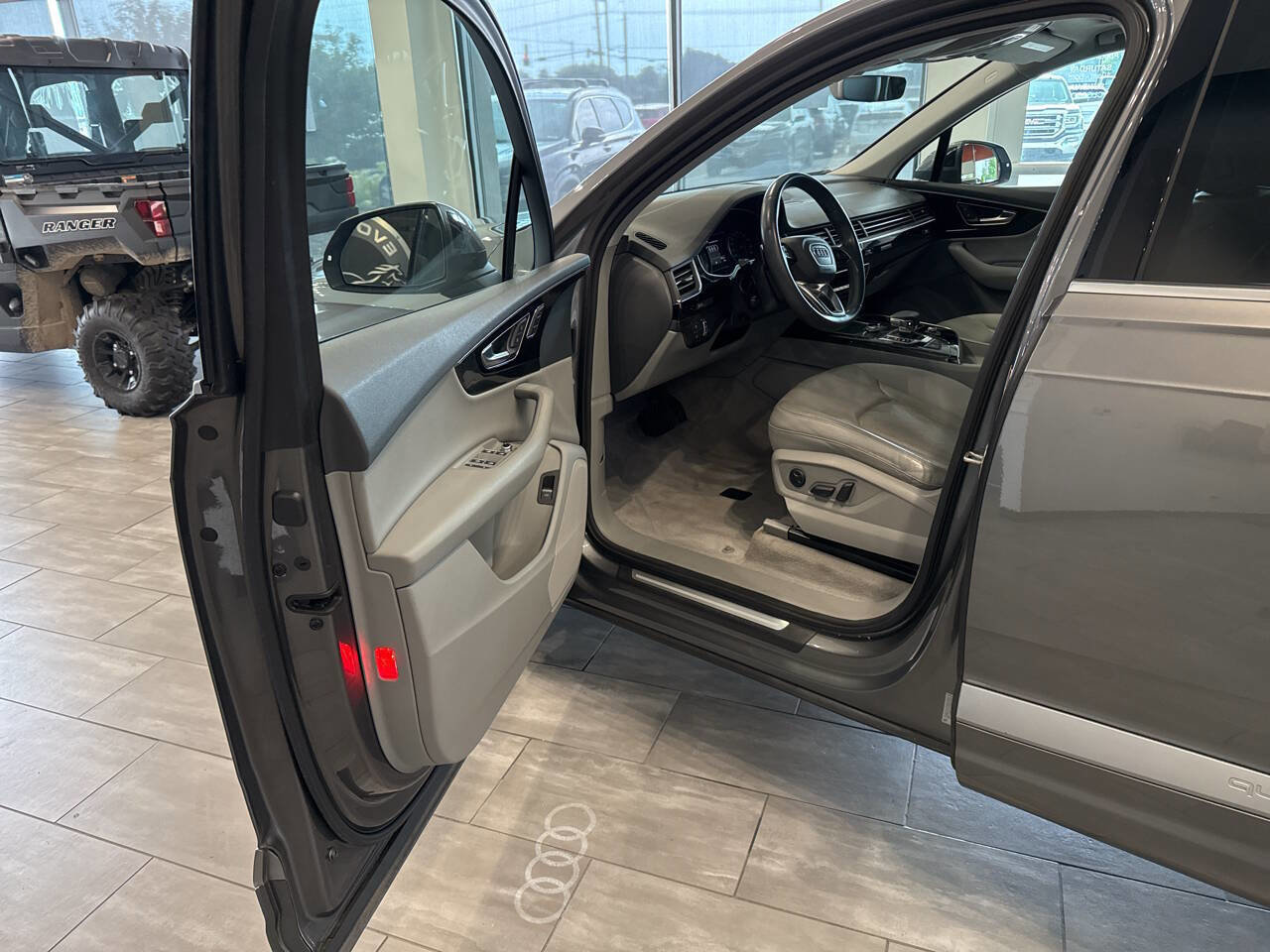 Used 2017 Audi Q7 3.0T Premium Plus image 13