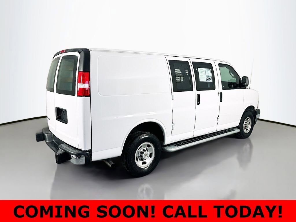 Used 2024 Chevrolet Express 2500 w/ Driver Convenience Package image 7