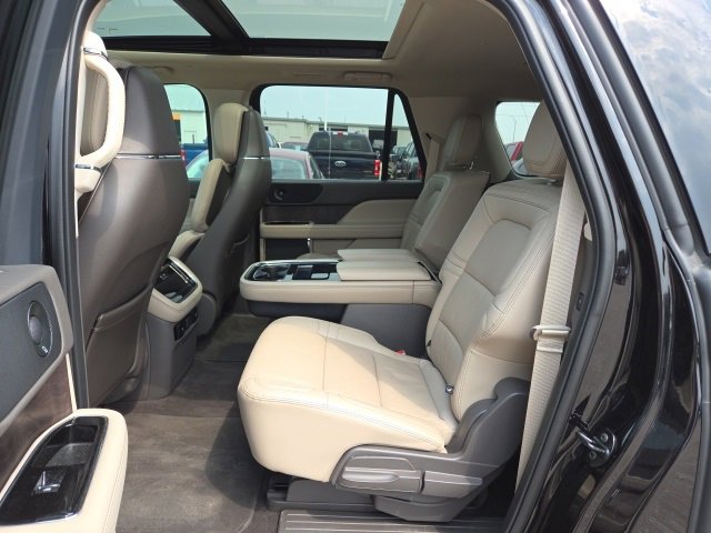 Used 2022 Lincoln Navigator L Reserve image 43