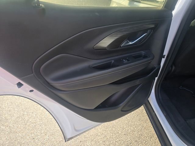 Used 2023 GMC Terrain SLE image 13