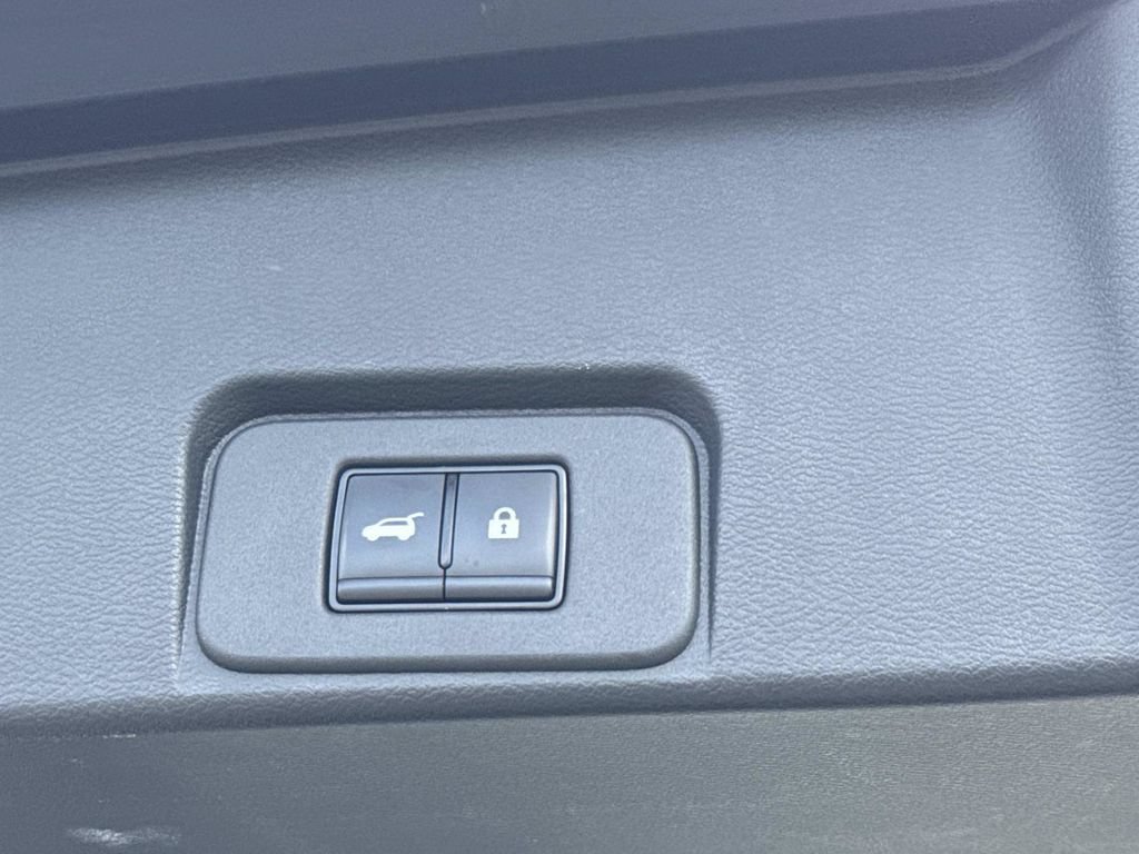 Certified 2024 Nissan Rogue SV FWD image 13