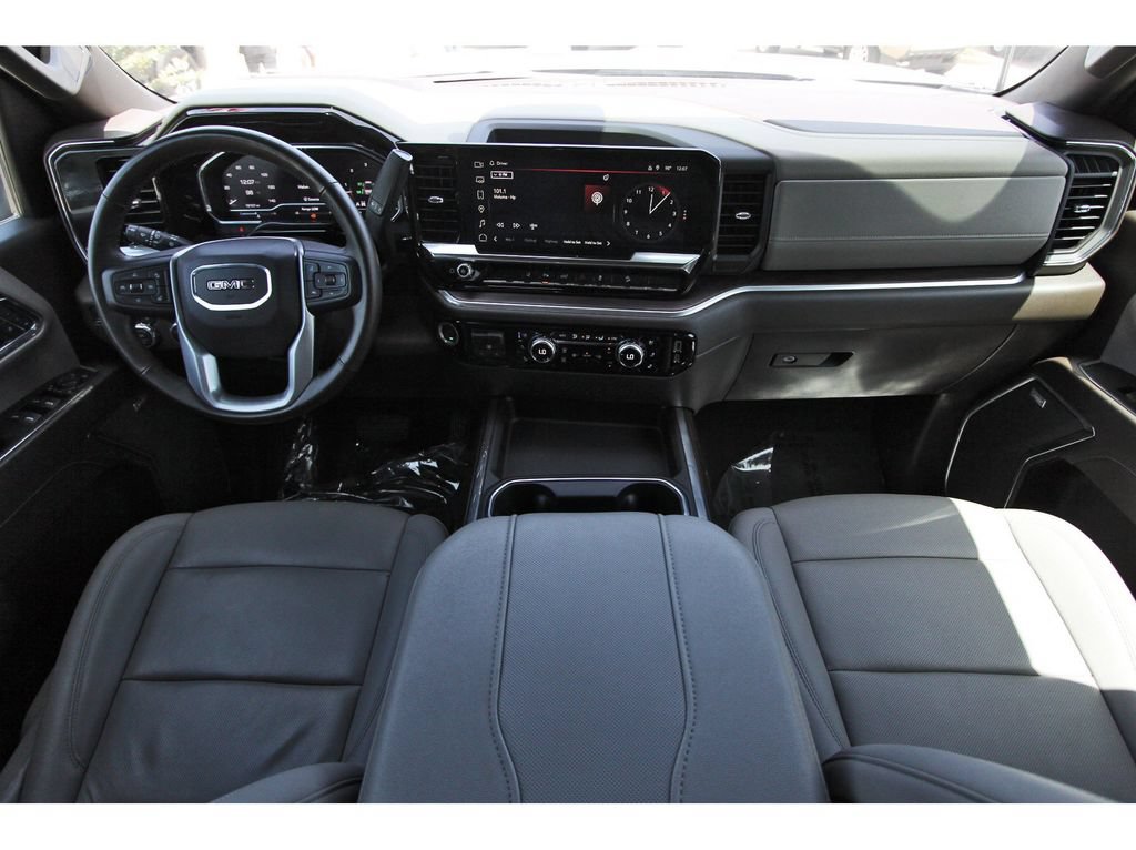 Used 2024 GMC Sierra 2500 SLT w/ Texas SLT Premium Package AWD/4WD image 9