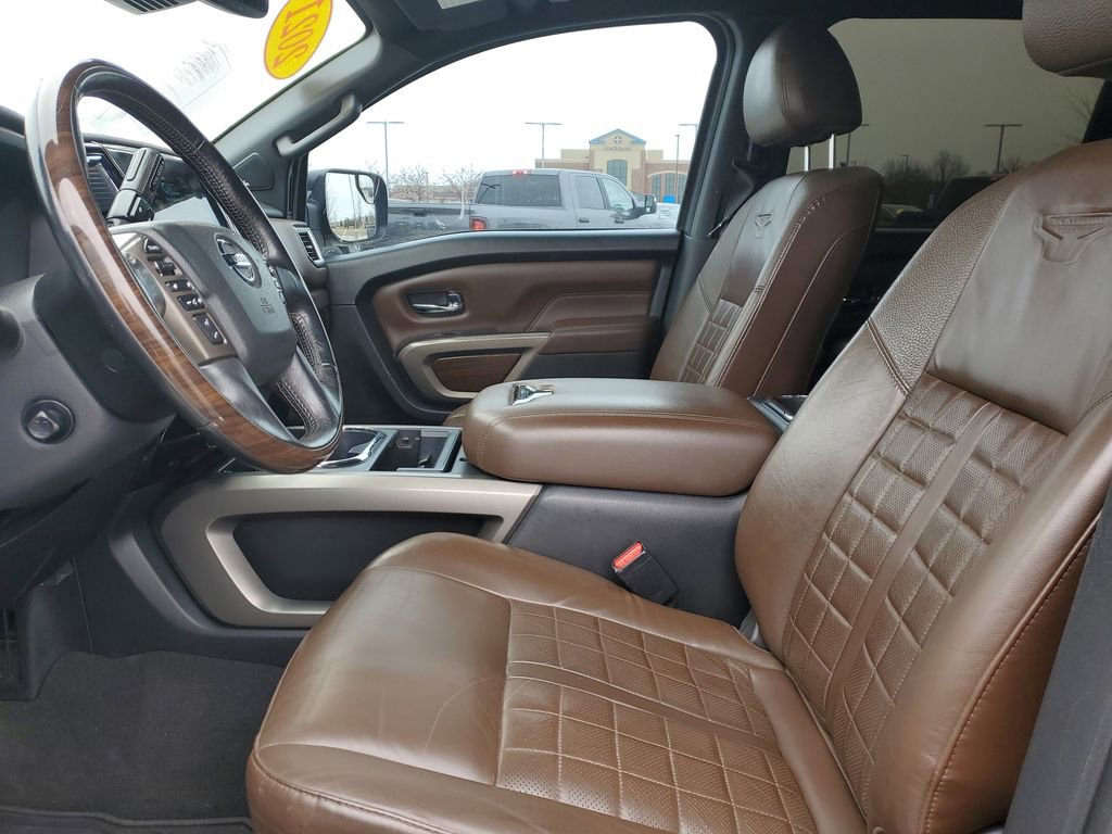 Used 2021 Nissan Titan Platinum Reserve w/ Moonroof Package image 19
