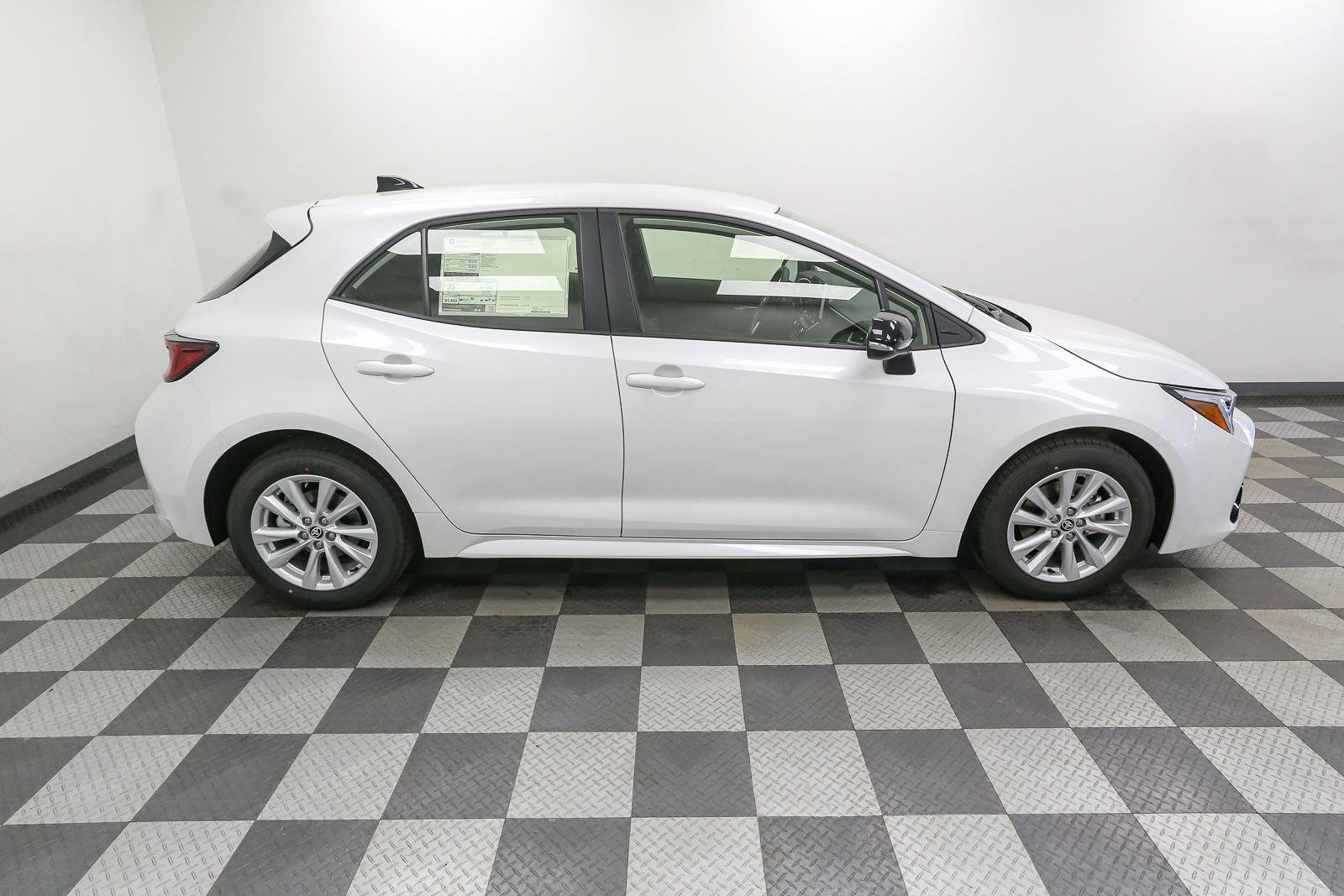 New 2026 Toyota Corolla SE FWD image 7