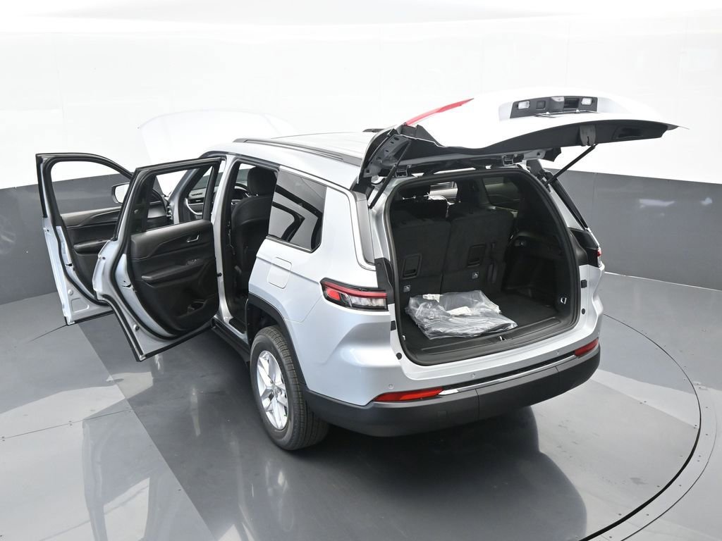 Used 2024 Jeep Grand Cherokee L Laredo RWD image 58
