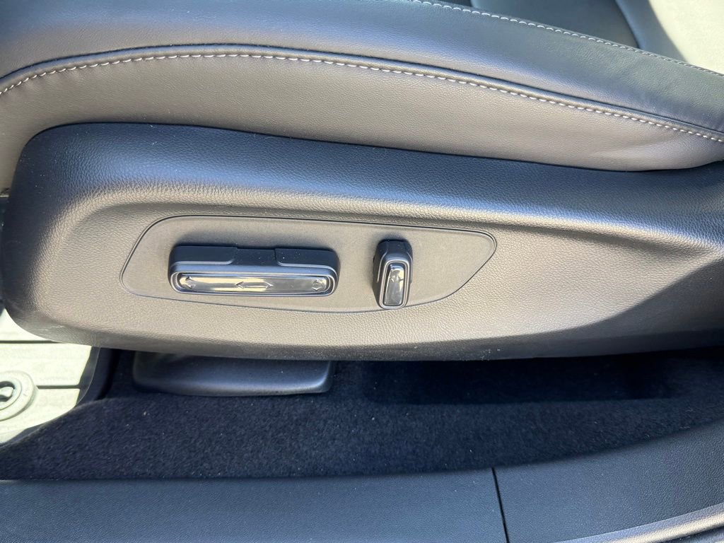 Certified 2025 Acura ADX AWD image 28