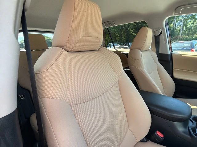 Used 2019 Toyota RAV4 LE FWD image 81