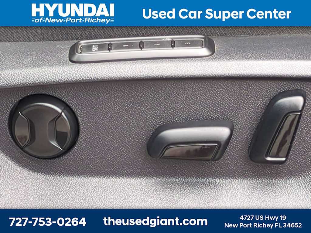 Used 2019 Volkswagen Atlas SEL FWD image 22