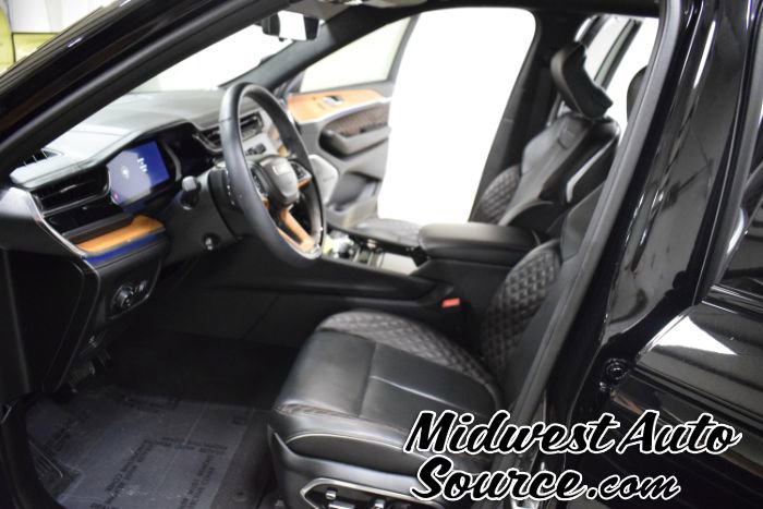 Used 2024 Jeep Grand Cherokee Summit image 14