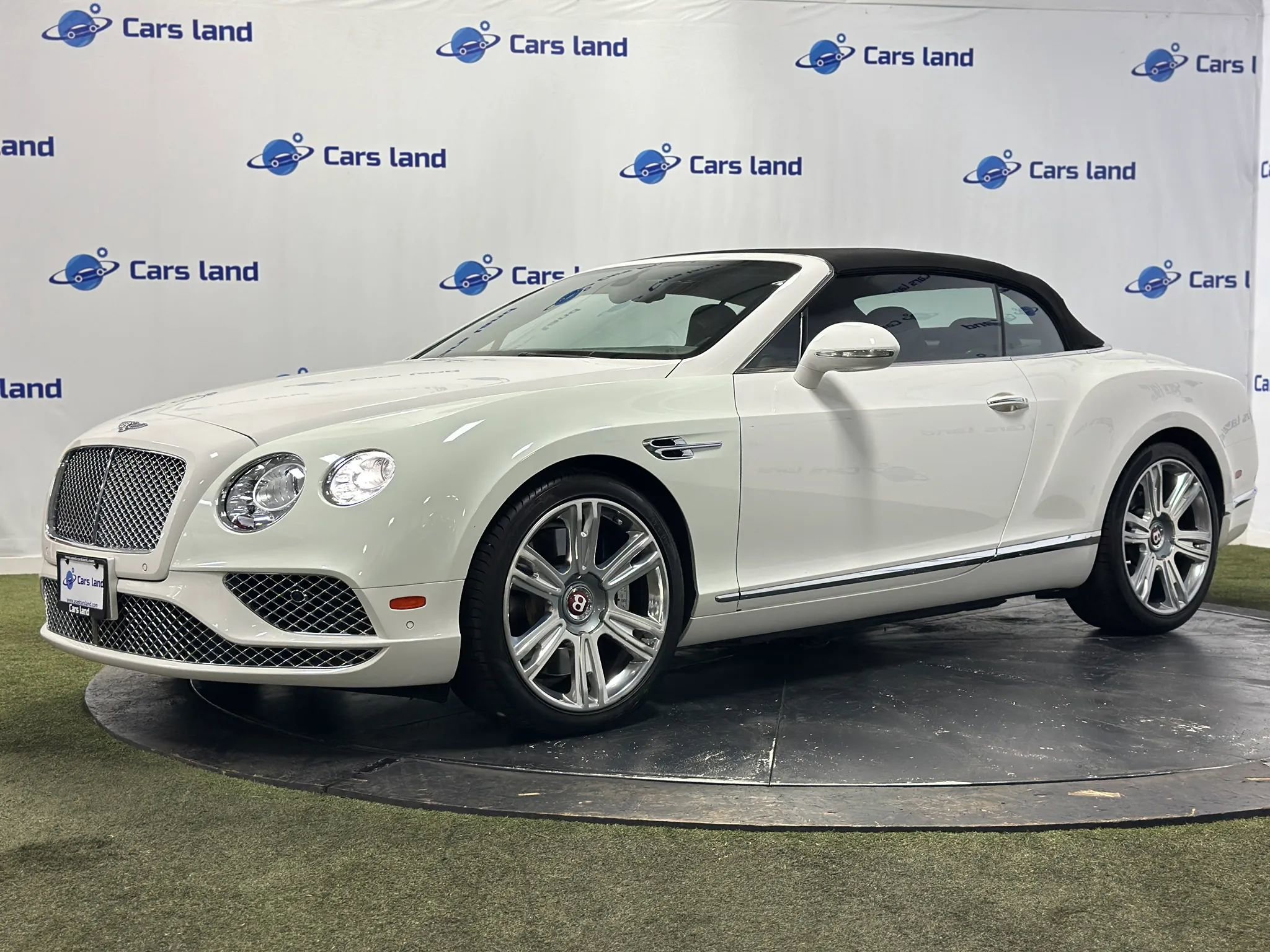 Used 2017 Bentley Continental GT image 6