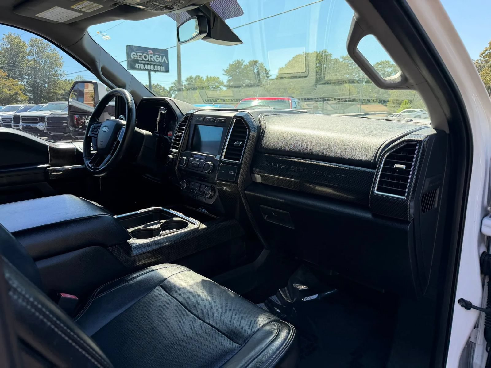 Used 2018 Ford F250 Lariat w/ Lariat Ultimate Package AWD/4WD image 16