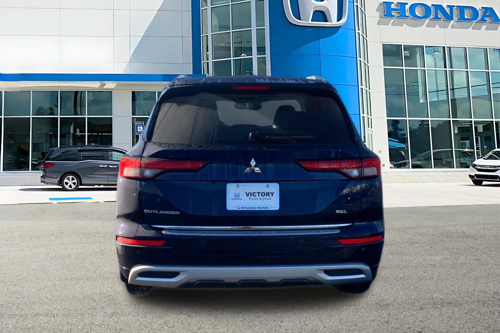 Used 2022 Mitsubishi Outlander SEL FWD image 4