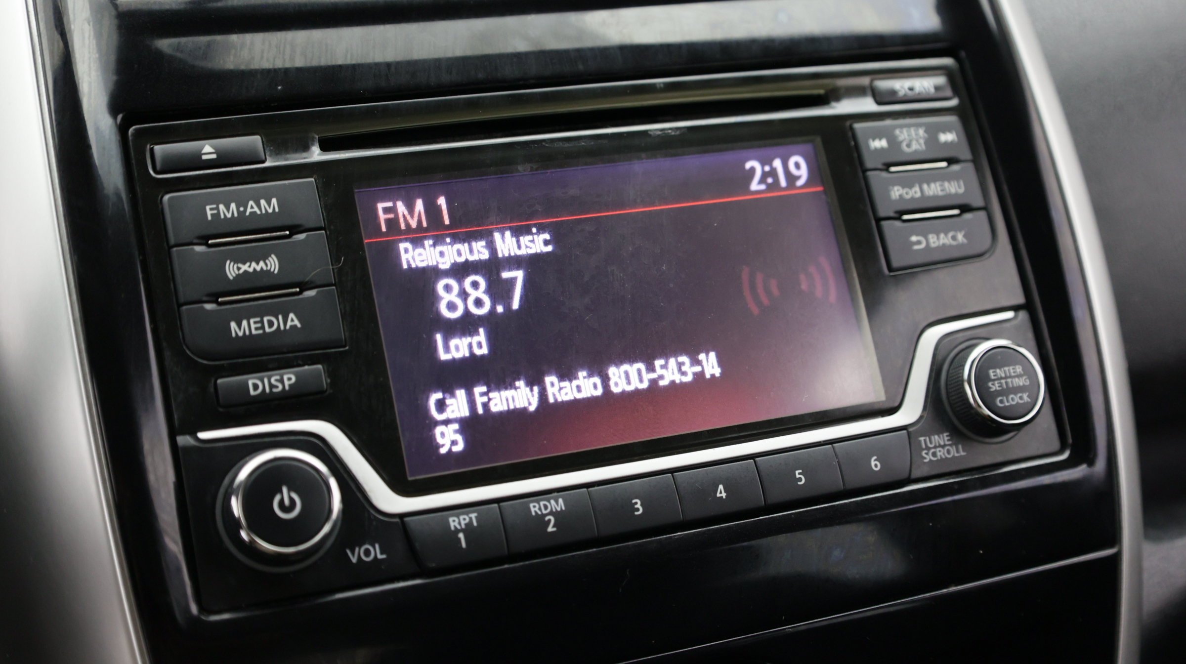 Used 2018 Nissan Versa Note SV FWD image 18