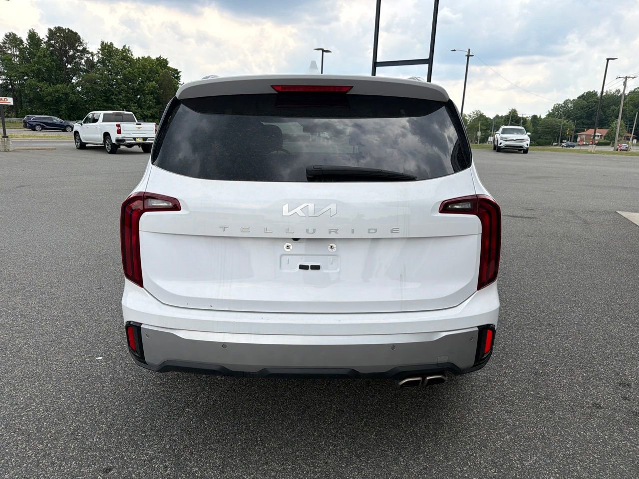 Used 2023 Kia Telluride S w/ S Sunroof Package FWD image 7