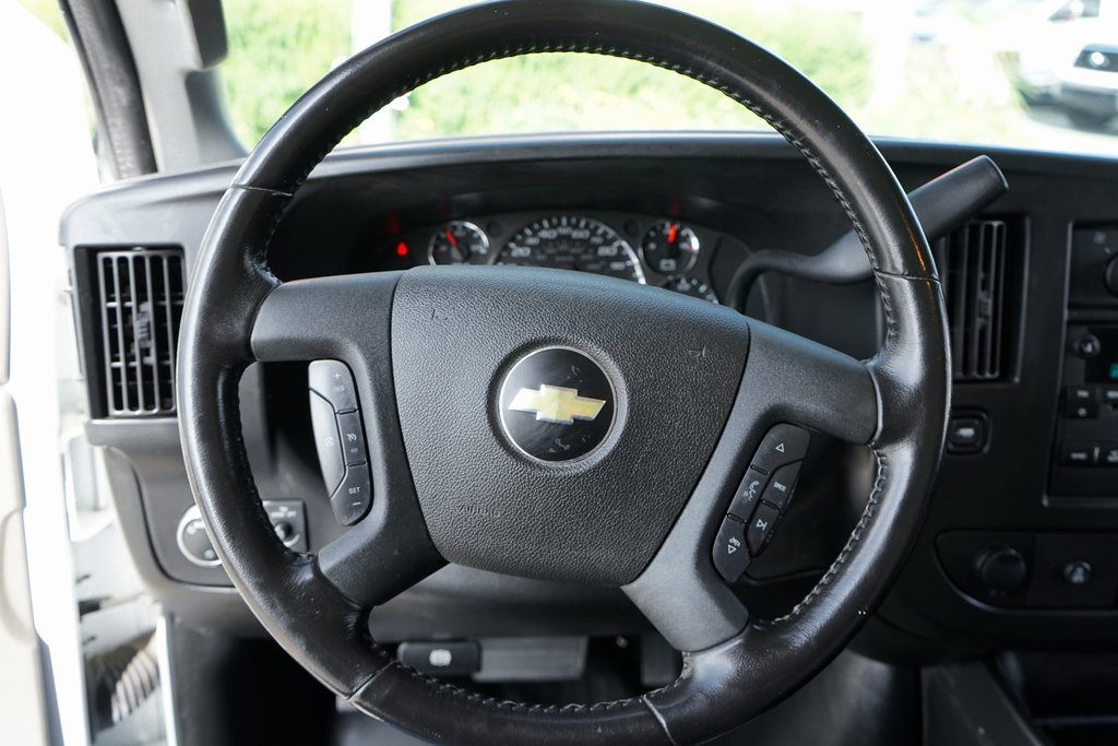 Used 2021 Chevrolet Express 3500 w/ Power Convenience Package image 22