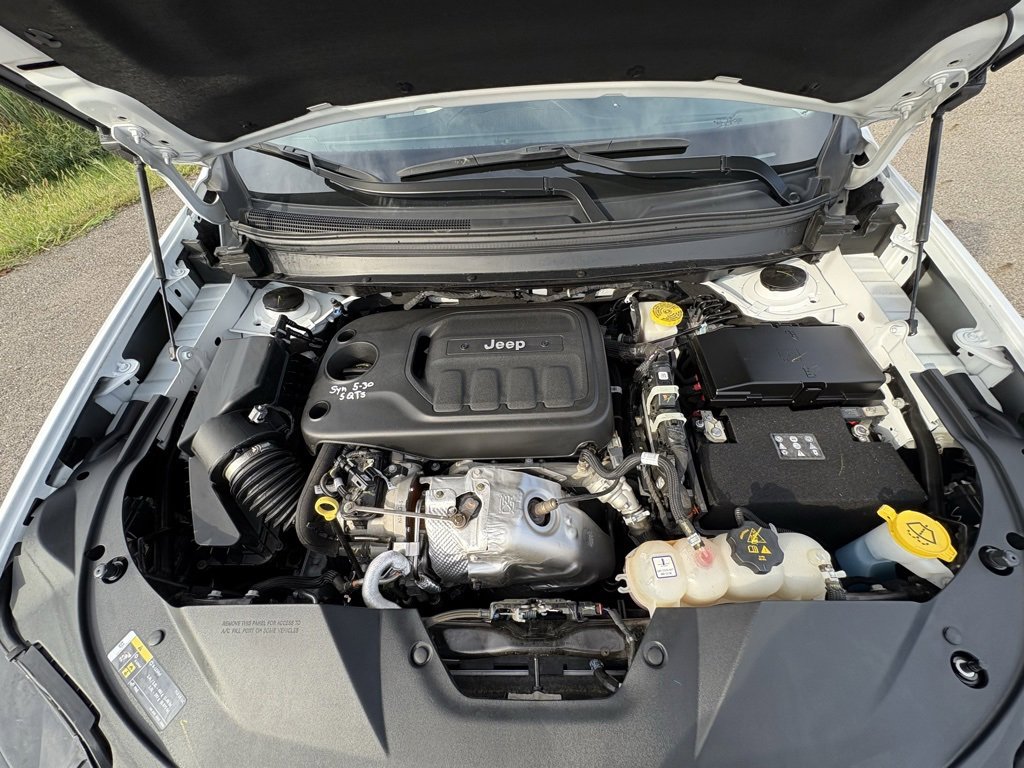 Used 2019 Jeep Cherokee Limited image 17