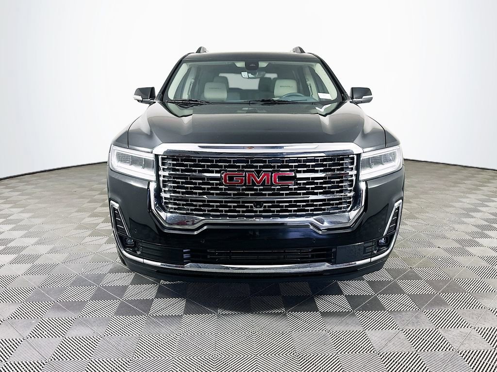 Used 2020 GMC Acadia Denali w/ Technology Package FWD image 4