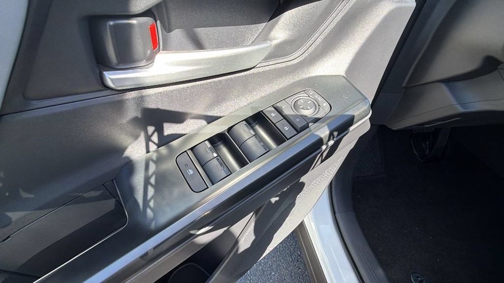 New 2026 Subaru Solterra AWD/4WD image 20