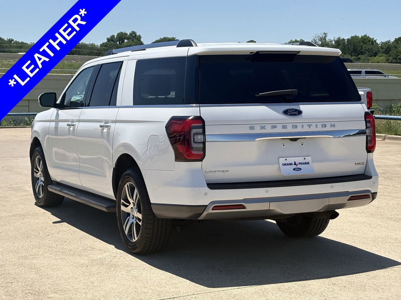Used 2024 Ford Expedition Max Limited RWD image 7