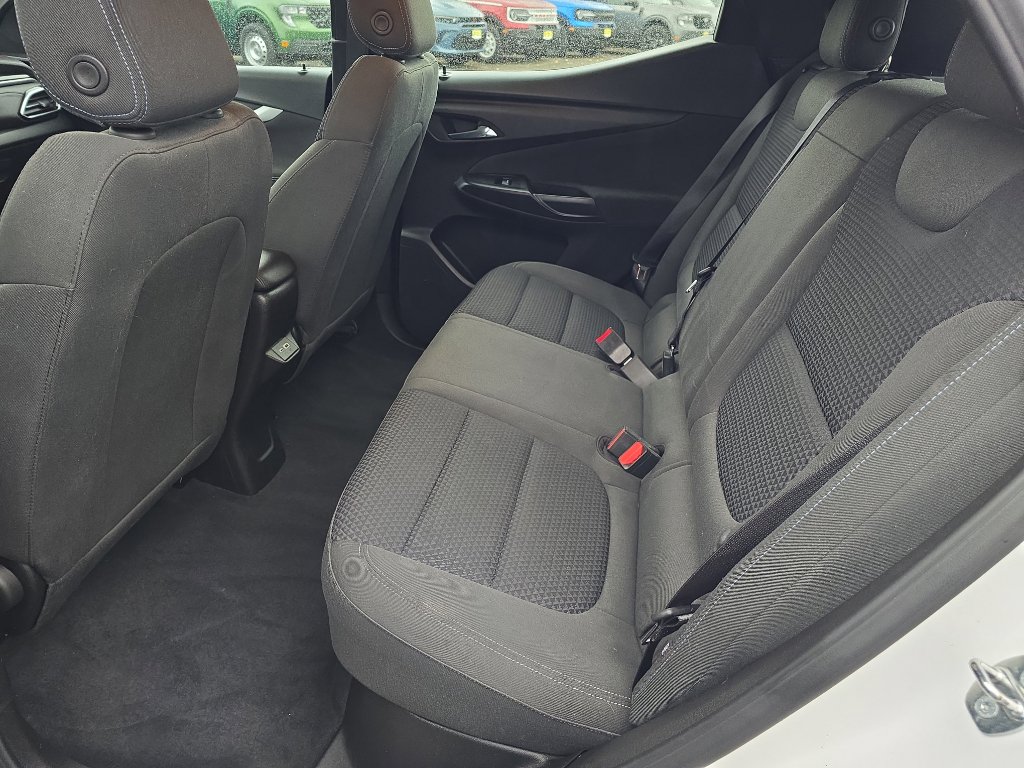 Used 2023 Chevrolet Bolt EUV LT w/ Driver Confidence Package image 17
