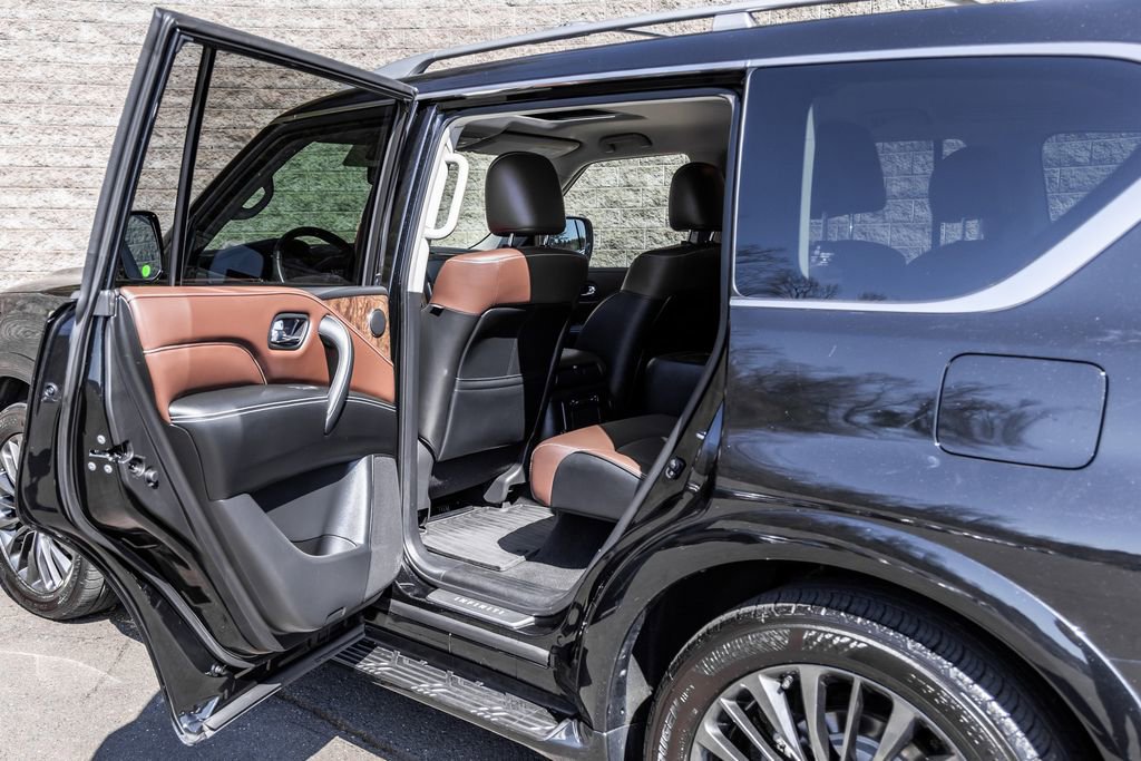 Used 2021 INFINITI QX80 Premium Select w/ All-Season Package image 19