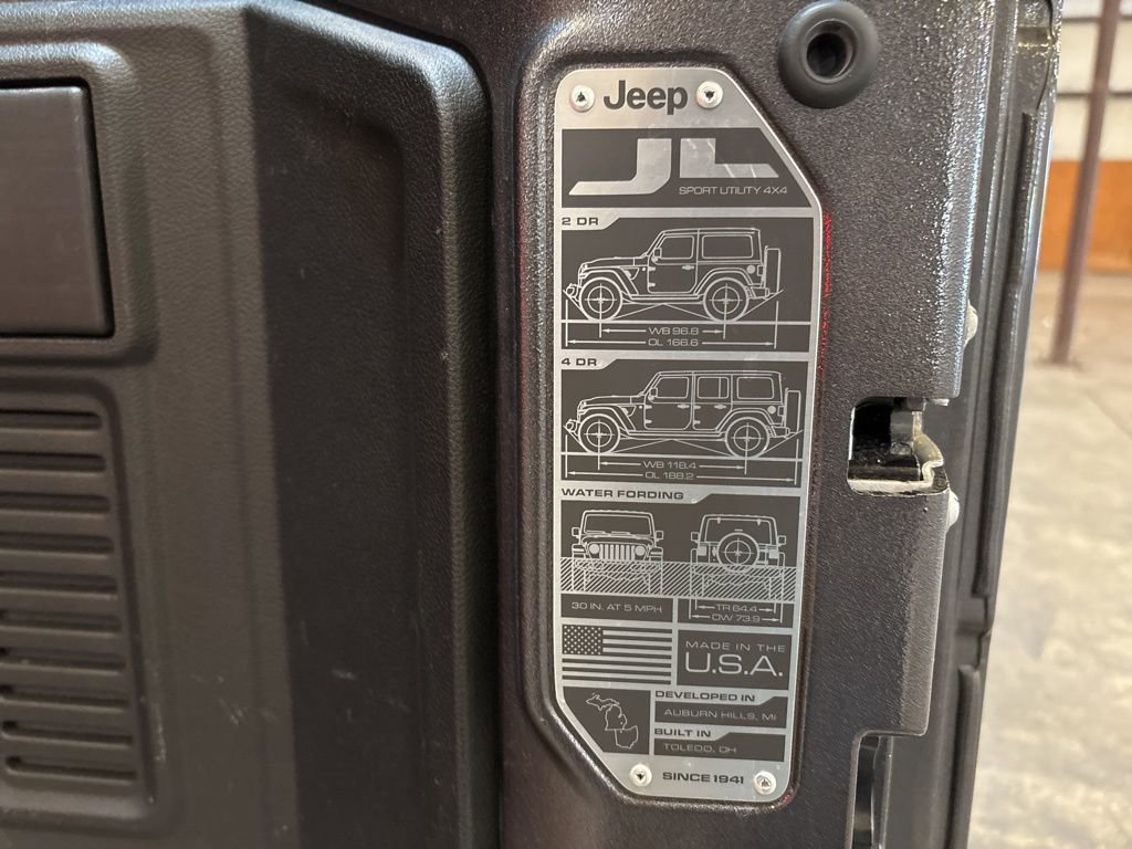 Used 2021 Jeep Wrangler Sport S image 16