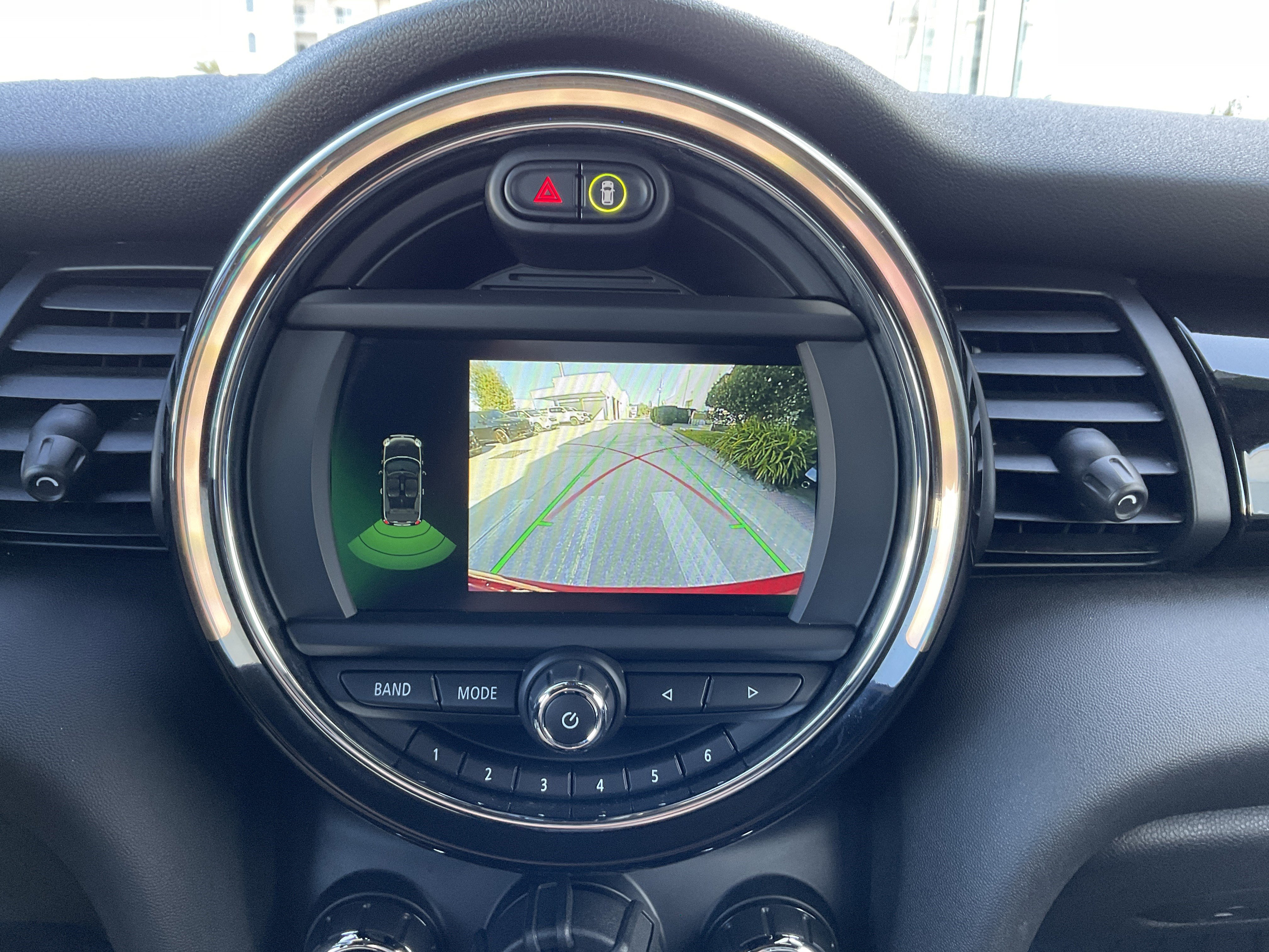 Used 2021 MINI Cooper S image 19