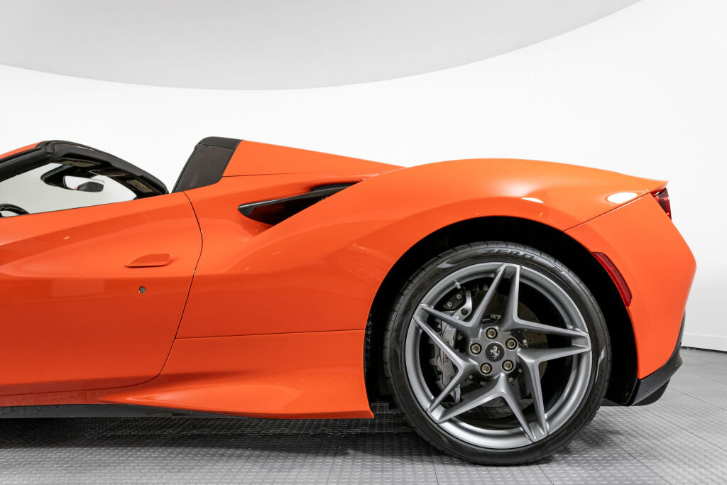 Certified 2021 Ferrari F8 Tributo RWD image 20