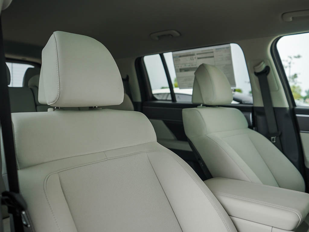 New 2027 Hyundai Santa Fe SE AWD/4WD image 12