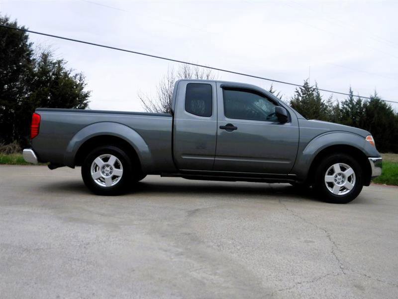 Used 2008 Nissan Frontier SE w/ SE Value Truck Pkg image 5