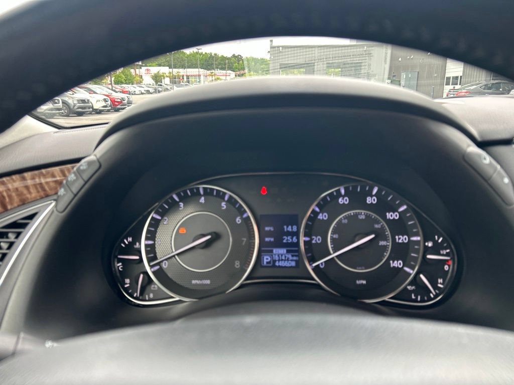 Used 2017 Nissan Armada Platinum w/ Interior Lighting Package AWD/4WD image 17